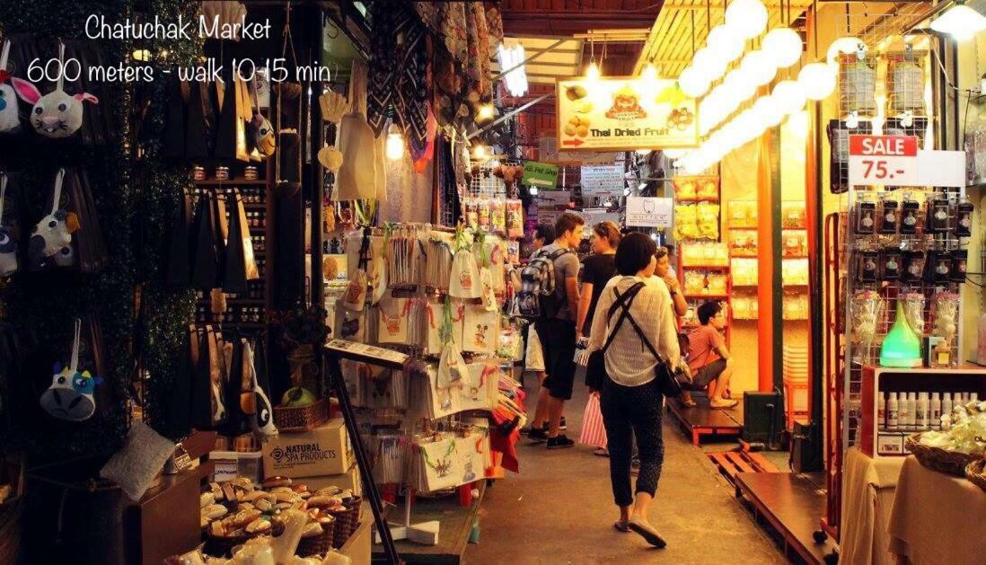 Yoo Yen Pen Sook Vandrarhem Bangkok Exteriör bild